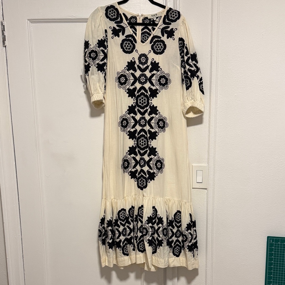 Sea New York embroidered Manuela puff sleeved dress caftan Black and Cream